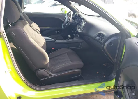 2015 Dodge Challenger R/T z USA, uszkodzony, nr VIN 2C3CDZAT5FH707781